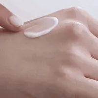 Заспокійливий крем з 5% пантенолу для чутливої шкіри Arocell Hyal B5 Soothing Cream 80 мл — Фото 6