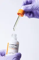 Сироватка бустер з ніацинамідом та вітаміном C Dermafirm Peptology Boosting Niacinamide Vita C+ 30 ml — Фото 10