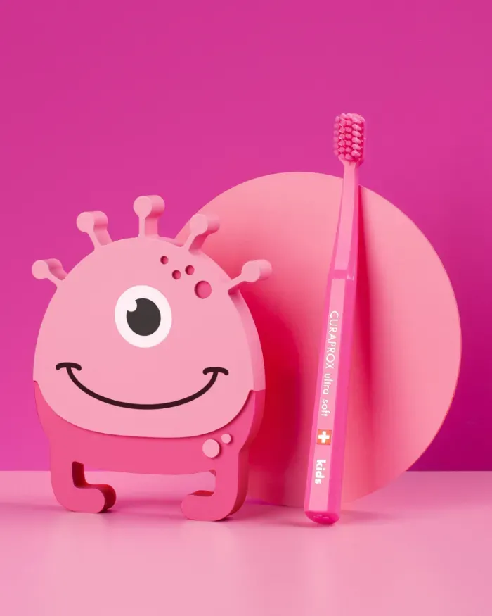 Дитяча зубна щітка Curaprox kids ультра-м'яка (Рожева) — Фото 3