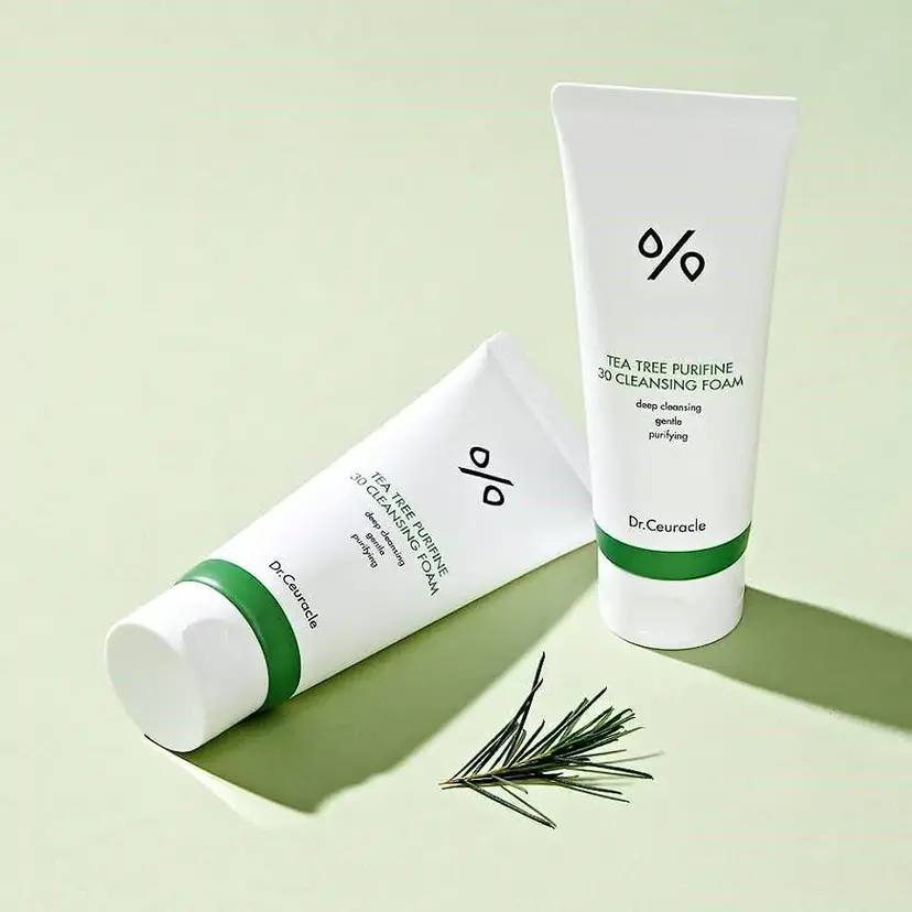 Гель-пінка для вмивання з екстрактом чайного дерева Dr.Ceuracle Tea Tree Purifine 30 Cleansing Foam, 10 мл — Фото 3