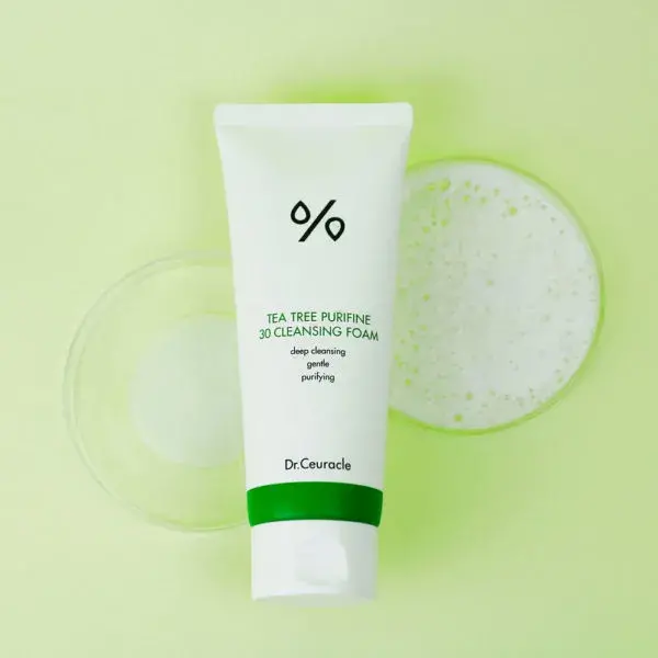 Гель-пінка для вмивання з екстрактом чайного дерева Dr.Ceuracle Tea Tree Purifine 30 Cleansing Foam, 10 мл — Фото 4