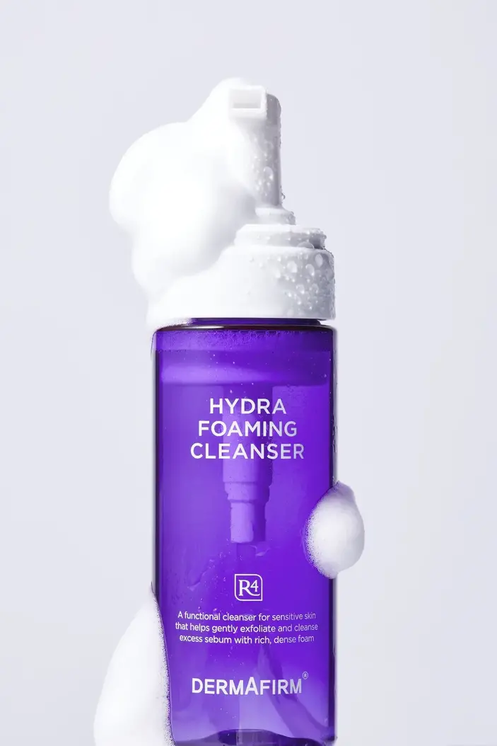 Балансуюча пінка для вмивання з екзосомами та саліциловою кислотою Dermafirm Hydra Foaming Cleanser R4 Aсne-free 150 ml — Фото 2