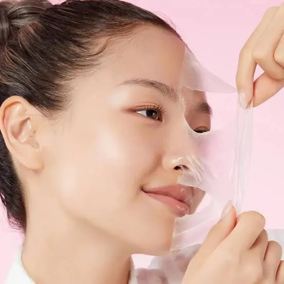 Колагенова нічна маска-плівка Medicube Collagen Night Wrapping Mask, 75 мл — Фото 2